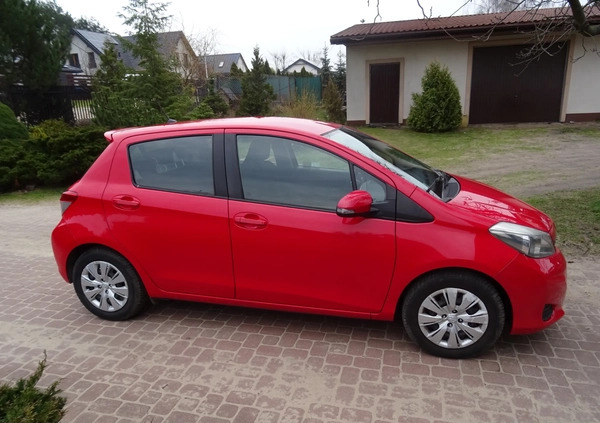 Toyota Yaris cena 27900 przebieg: 148040, rok produkcji 2012 z Ciechanowiec małe 277